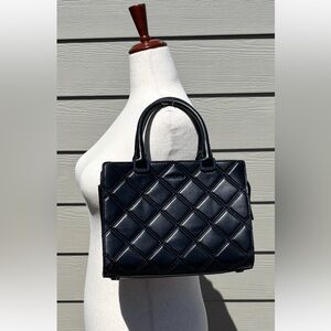 Michael Kors Selma Medium Diamond Quilted Leather Satchel in black